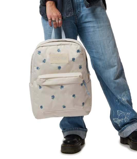 superbreak-plus-soft-essentials-set-h3 JS0A4QUAA0M-MODEL.png